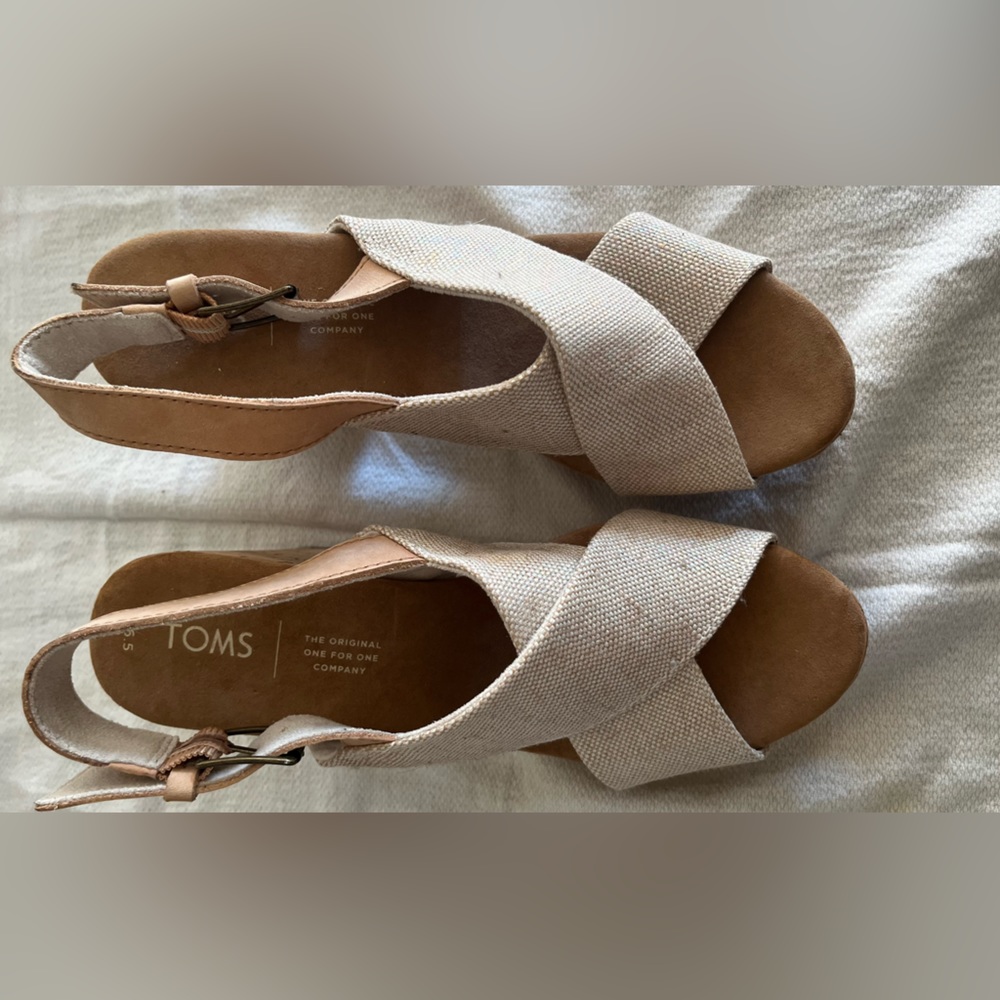 Toms sandals
